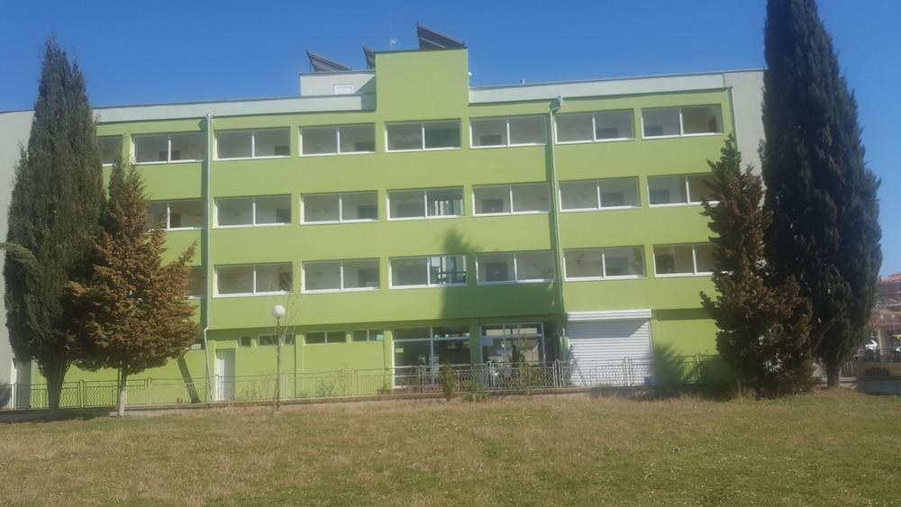 Family Hotel Romantic photo 2