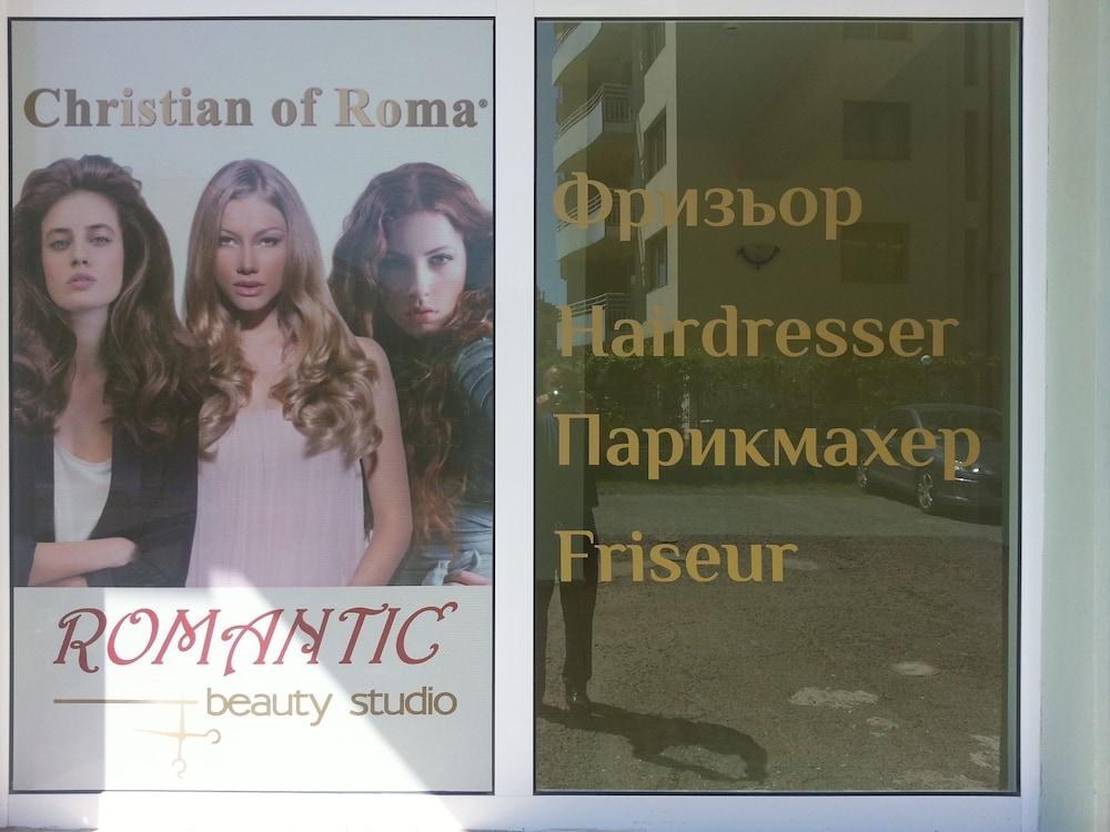 Family Hotel Romantic photo 3