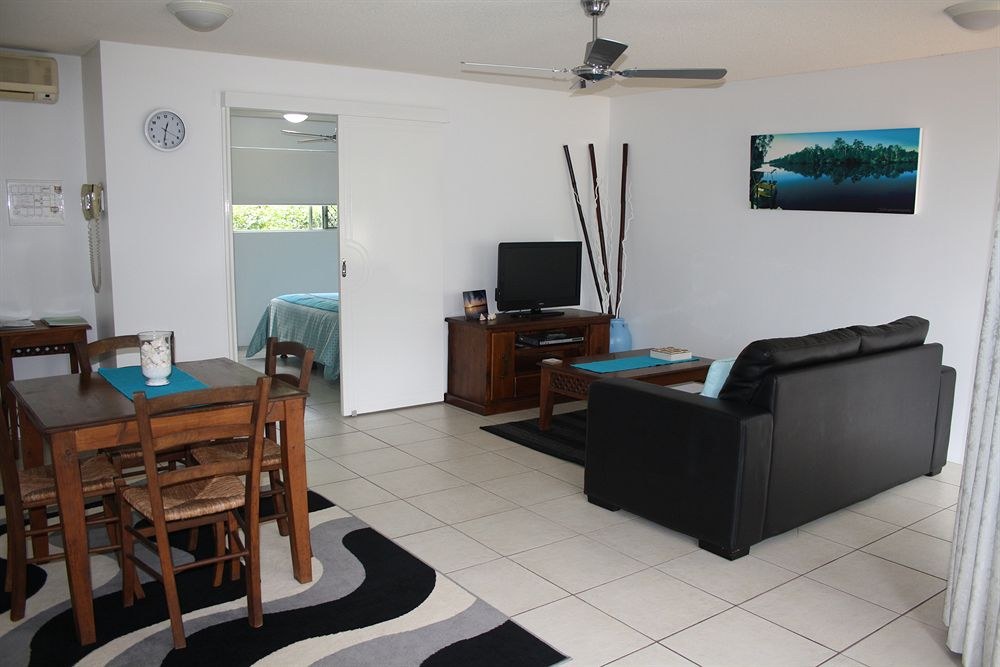 Noosa River Retreat