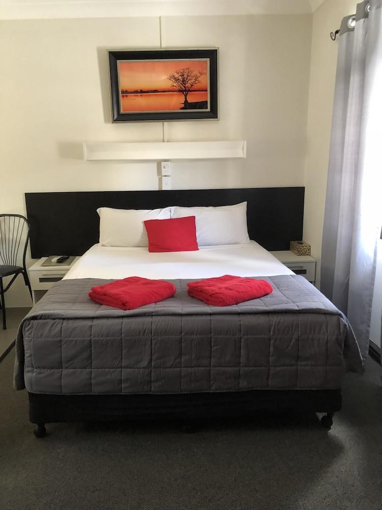 MOTEL LODGE photo 3