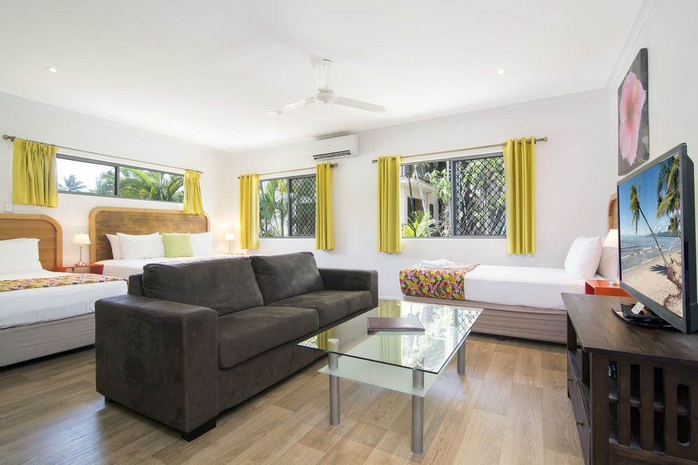 PORT DOUGLAS MOTEL photo 1