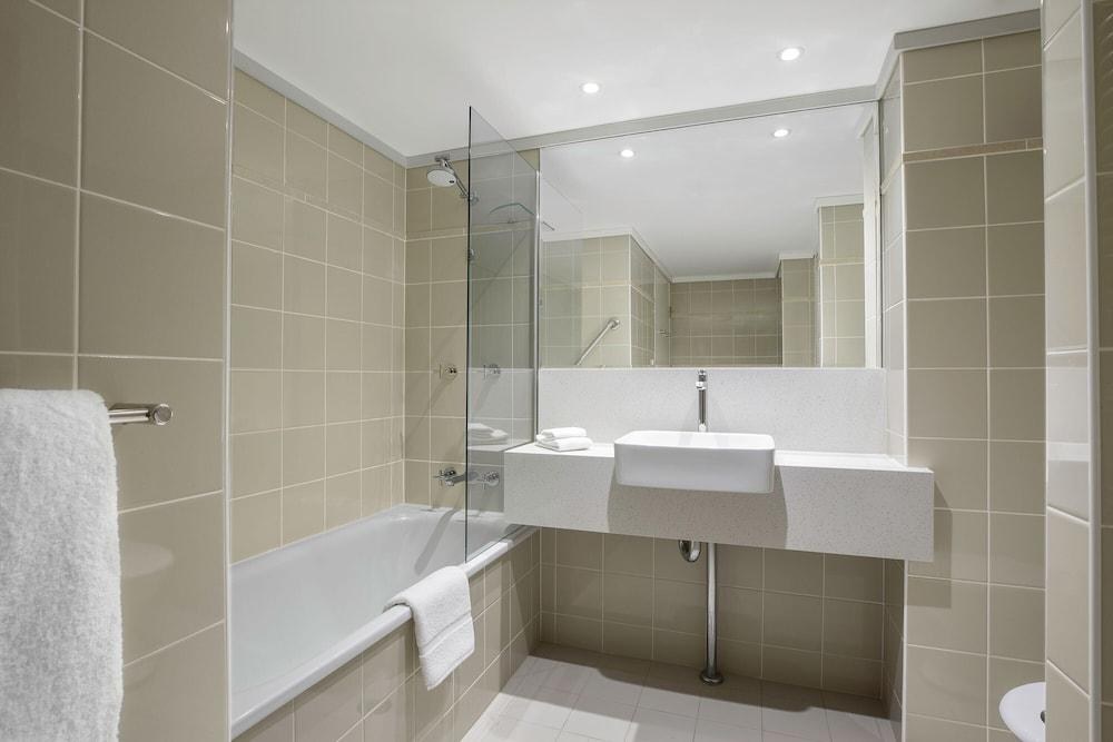 Mantra Chatswood photo 3