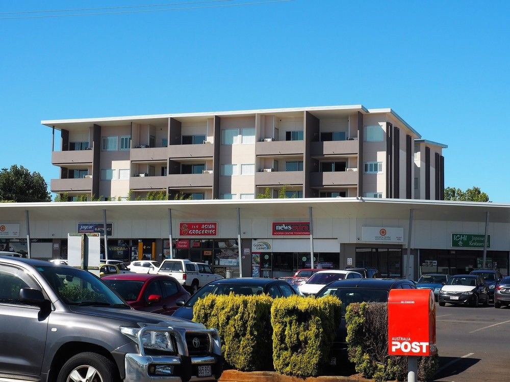 LAGUNA APARTMENTS