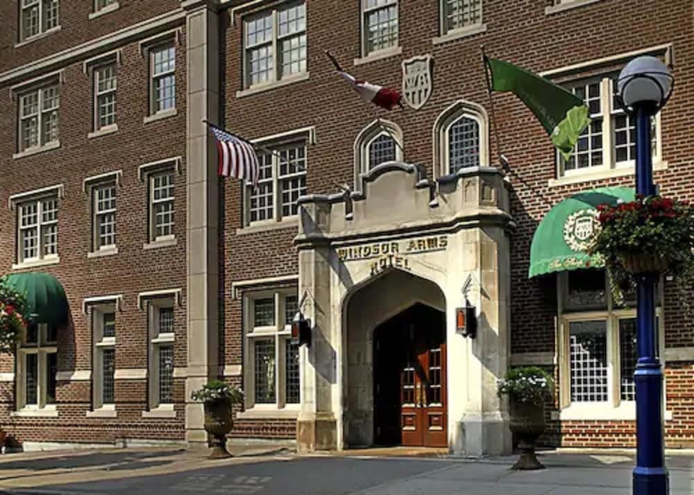 WINDSOR ARMS photo 4