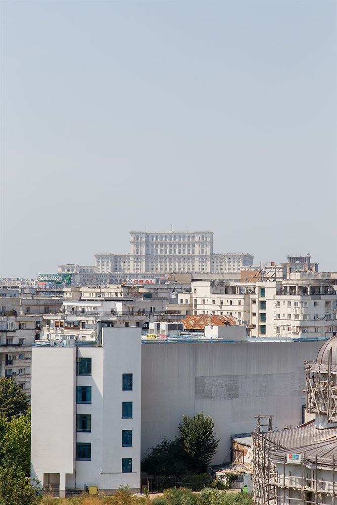 INTERNATIONAL BUCHAREST photo 1