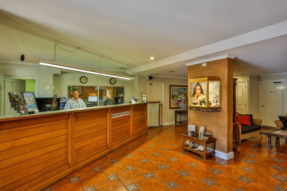 MOONLIGHT BAY SUITES