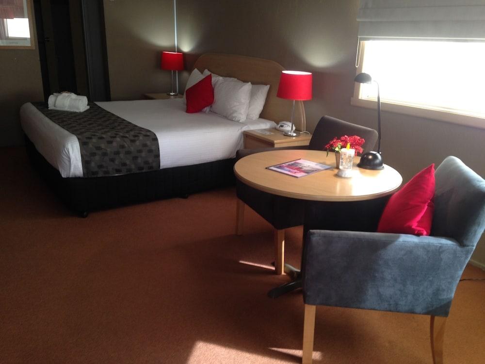 STATESMAN HOTEL photo 3