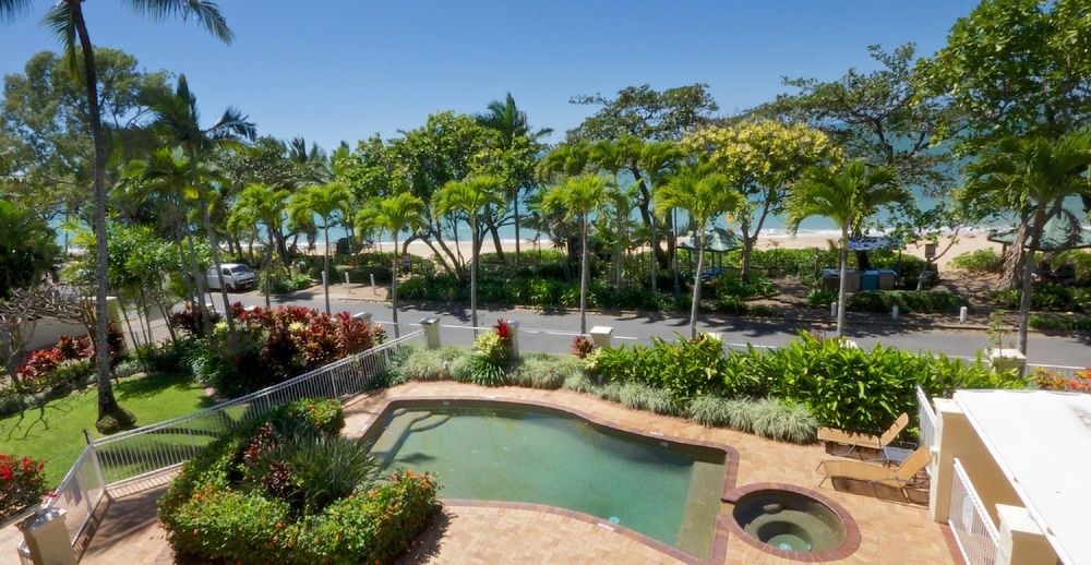 ON THE BEACH HOLIDAY APARTMENTS