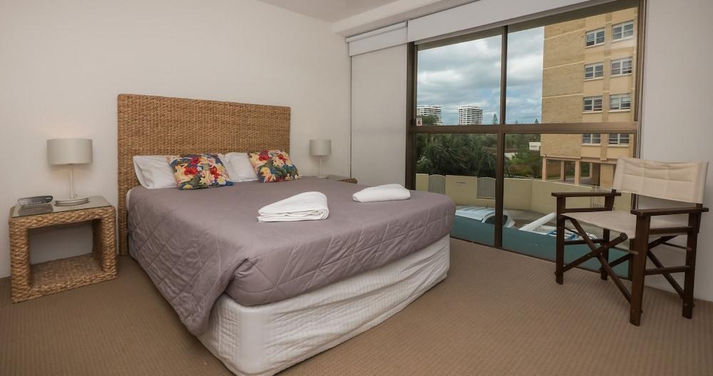 NORFOLK LUXURY BEACHFRONT APARTMENTS photo 3