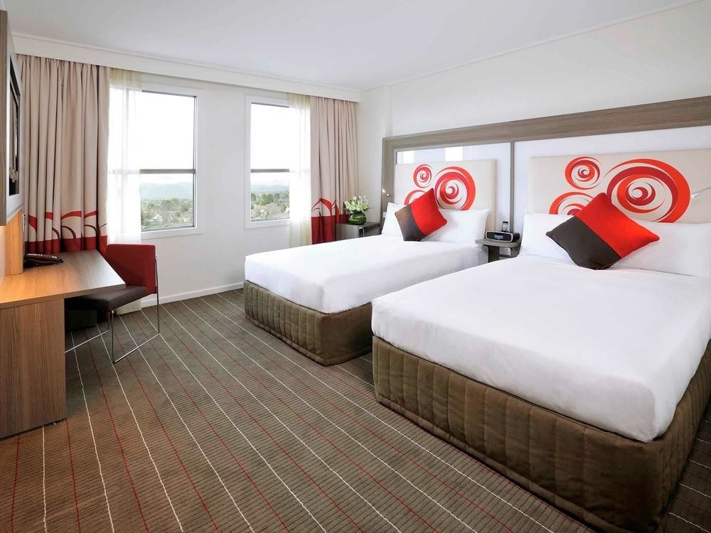NOVOTEL MELBOURNE GLEN WAVERLEY photo 1