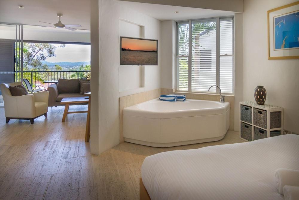 NOOSA BLUE RESORT photo 2