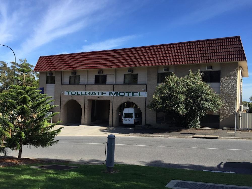 TOLLGATE MOTEL photo 4