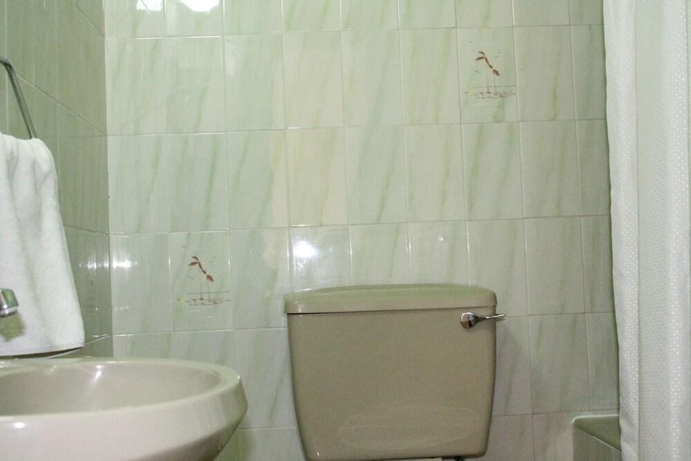 A. MAOS APTS photo 2