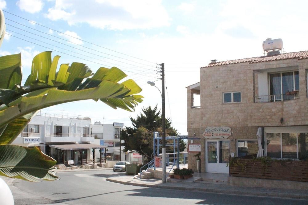 A. MAOS APTS photo 3
