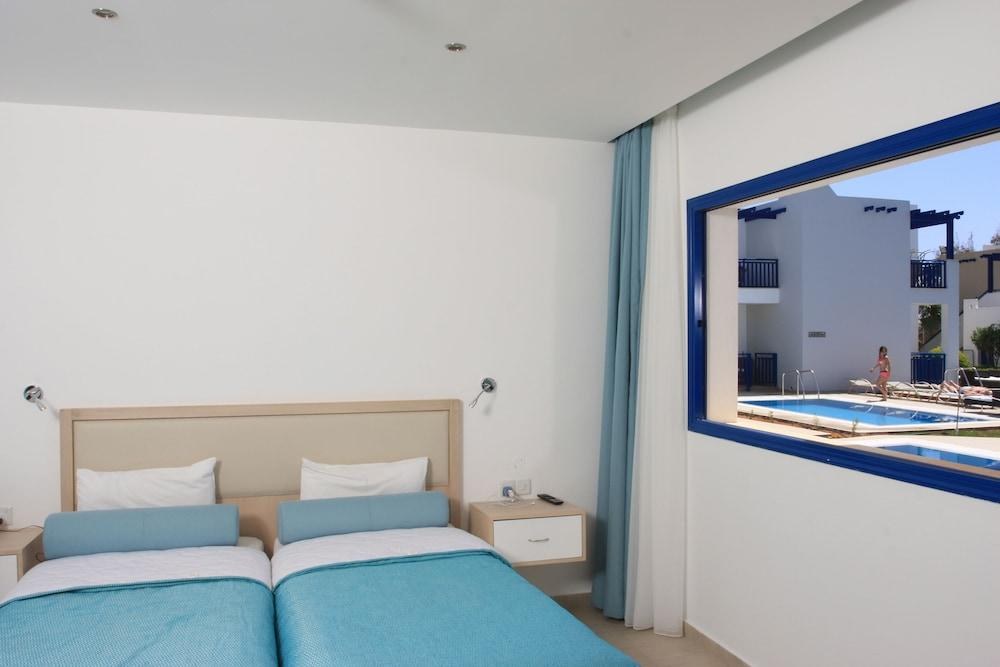 CALLISTO HOLIDAY VILLAGE photo 4