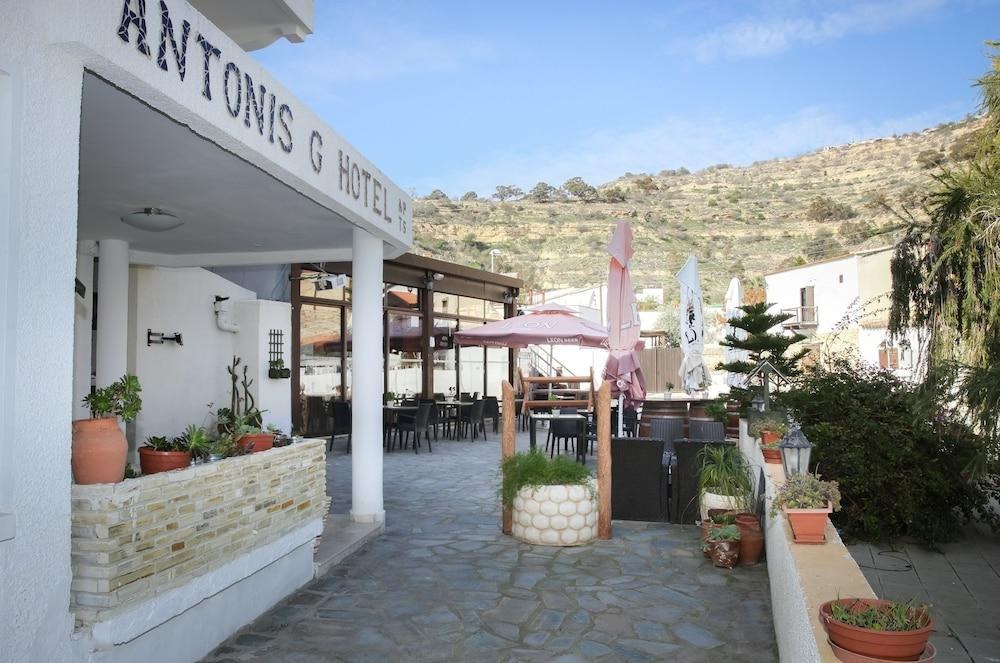 ANTONIS G HOTEL APARTMENTS photo 2