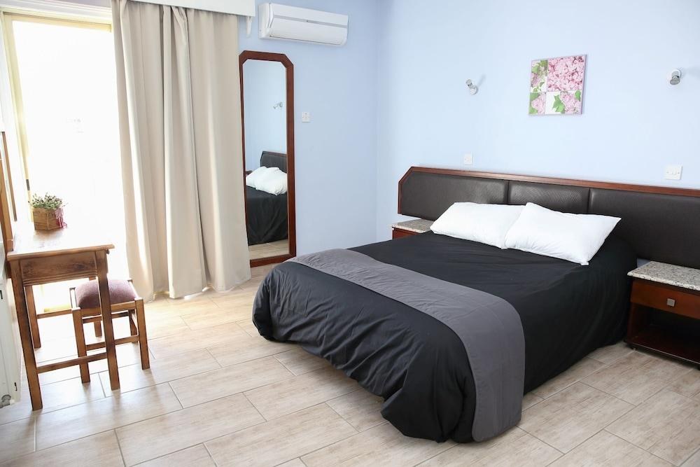 ANTONIS G HOTEL APARTMENTS photo 3