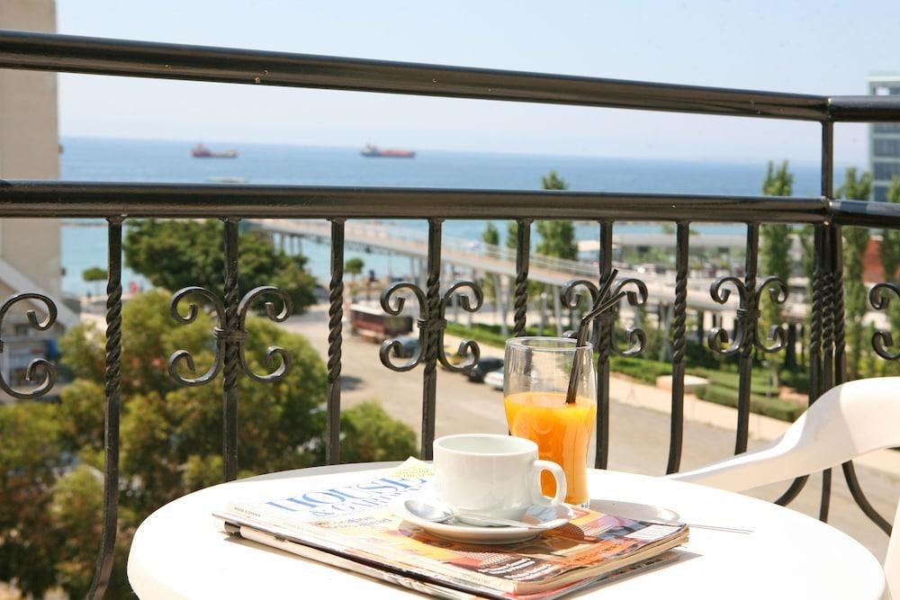 CHRIELKA HOTEL APARTMENTS photo 2