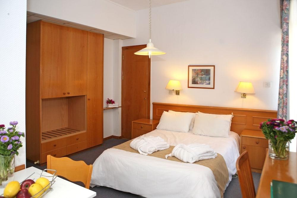 CHRIELKA HOTEL APARTMENTS photo 4