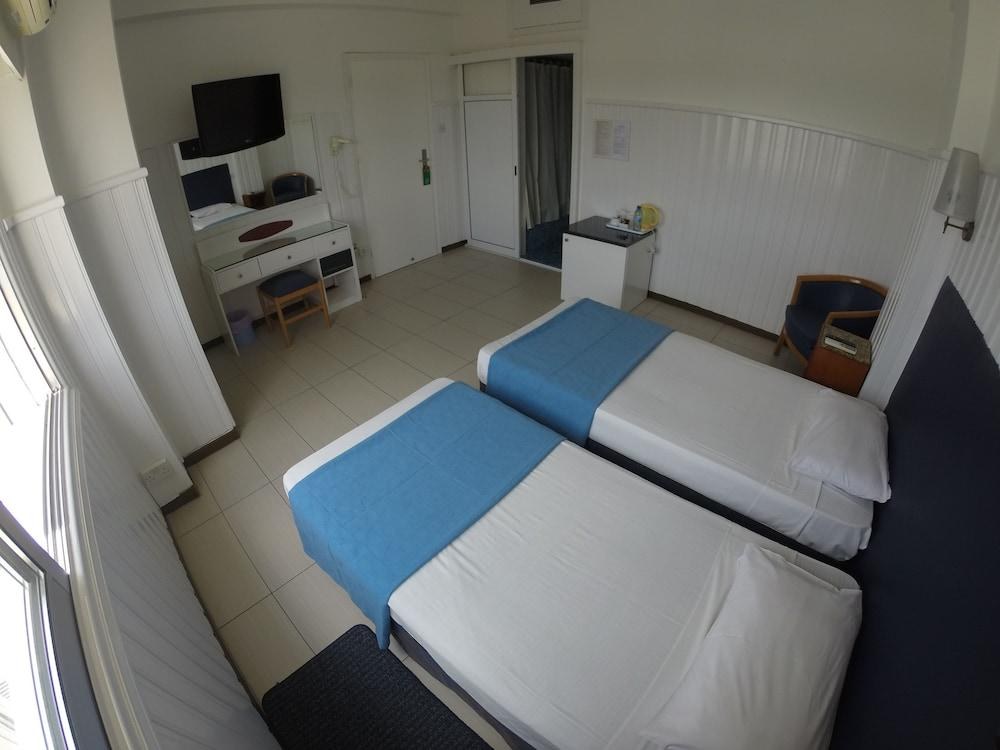 ASTY HOTEL photo 2