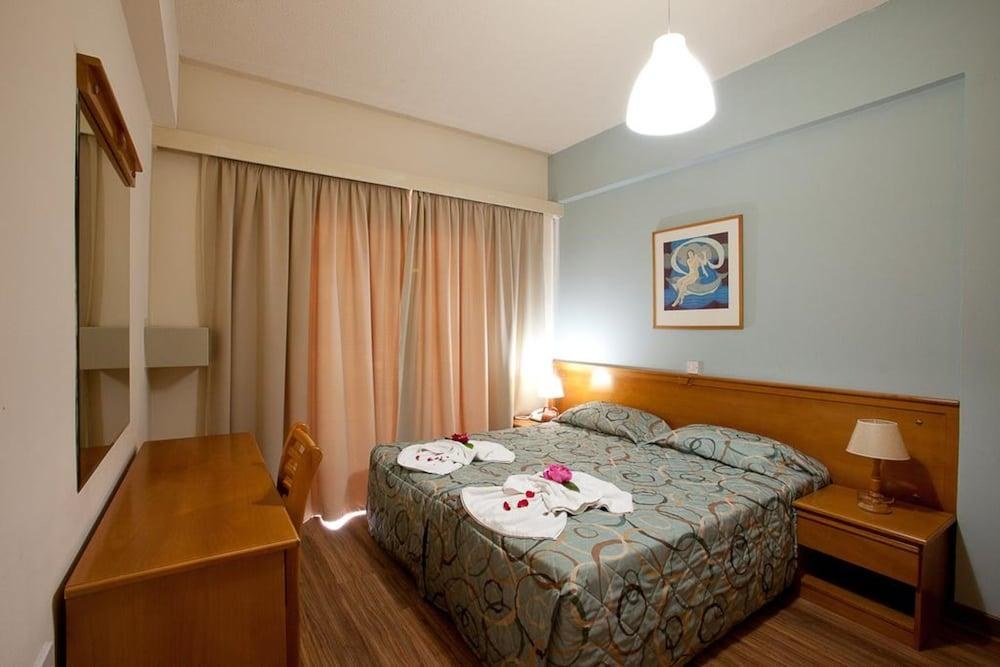 HELIOS BAY HOTEL APARTMENTS photo 2