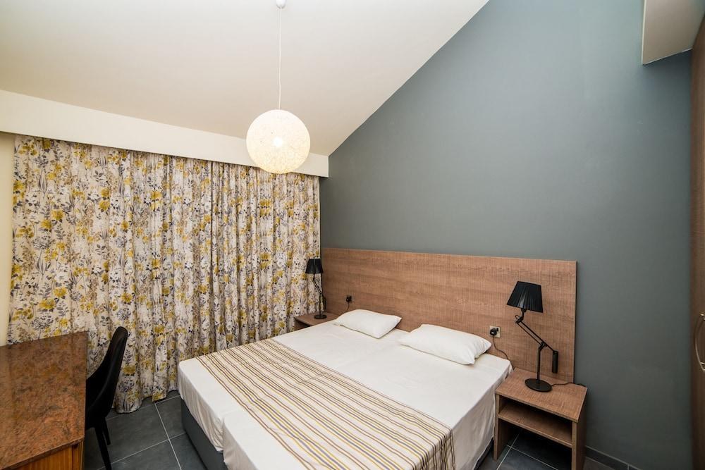 HELIOS BAY HOTEL APARTMENTS photo 4