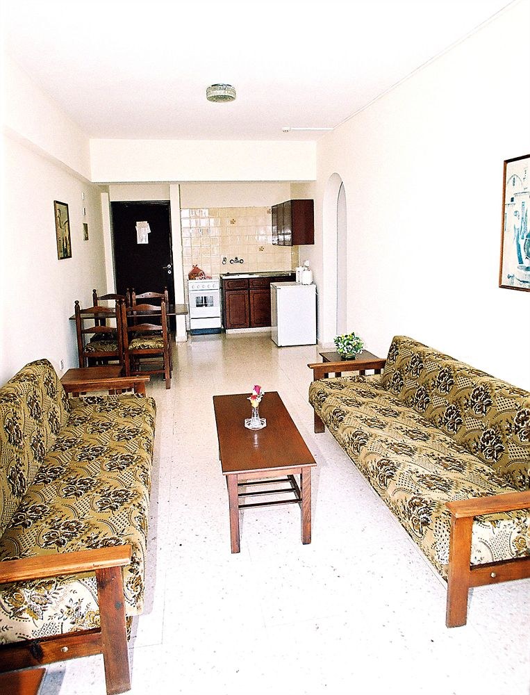 HILLTOP GARDENS APARTMENTS photo 1