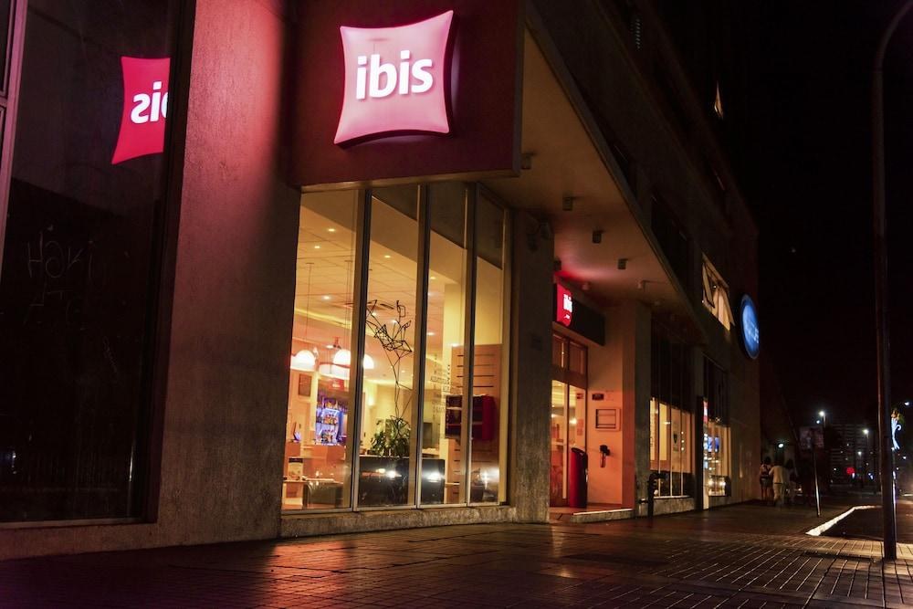 IBIS VALPARAISO photo 4