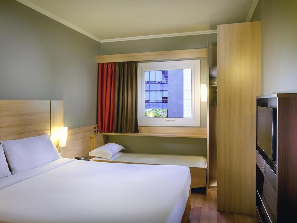 Ibis Santiago Las Condes photo 3