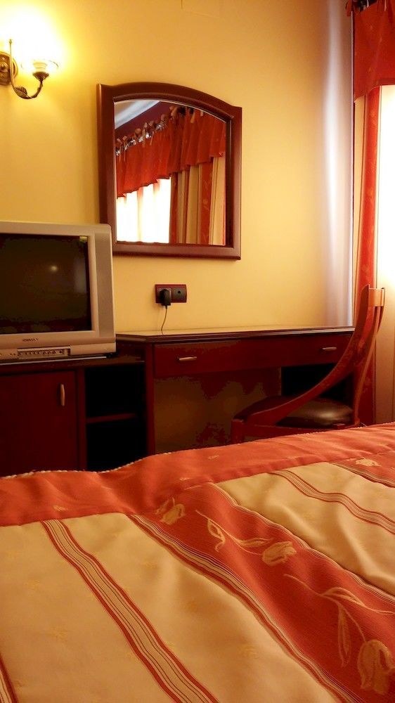 HOTEL PUERTA DE JAVALAMBRE photo 1