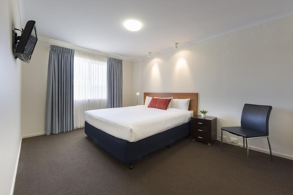 Ramada Encore by Wyndham Belconnen Canberra photo 2