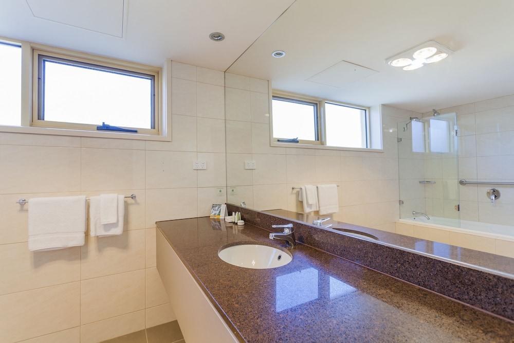 Quality Hotel Bayside Geelong photo 2