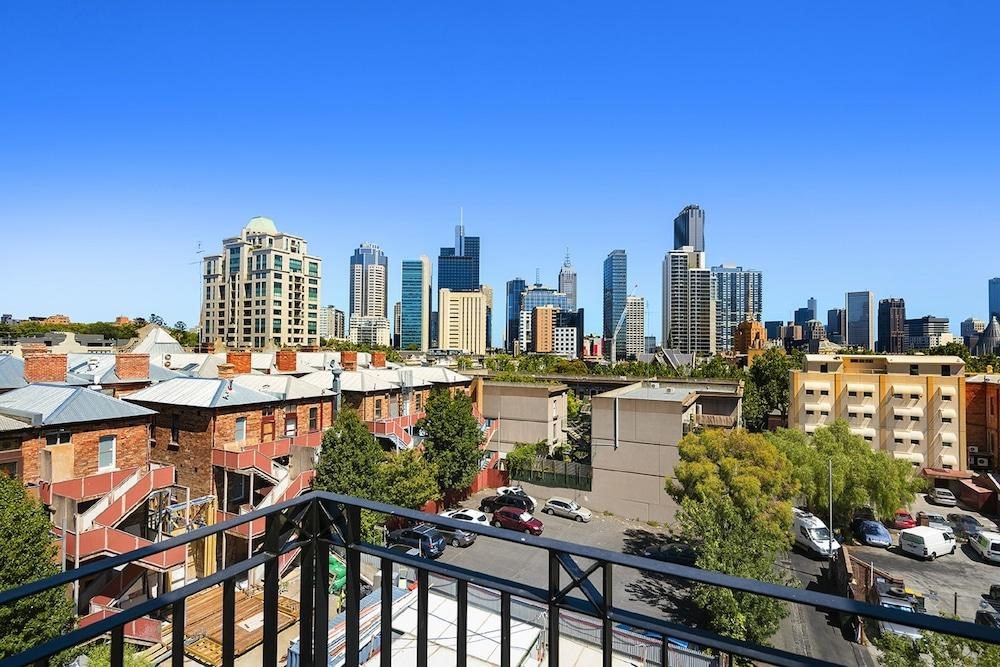 Carlton Apartments on Lygon photo 4