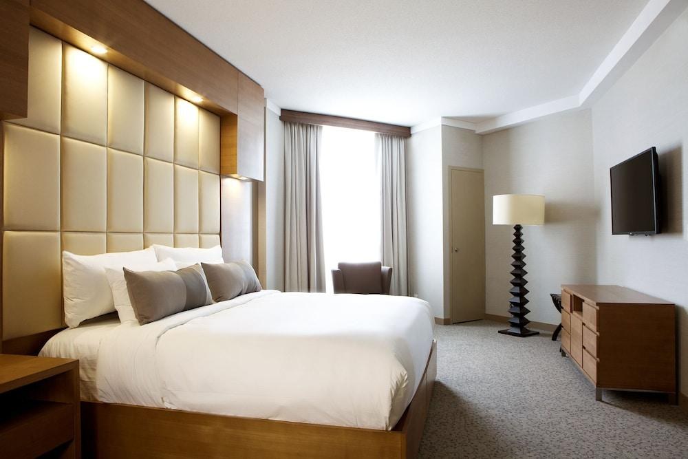 GREY EAGLE RESORT AND CASINO photo 2