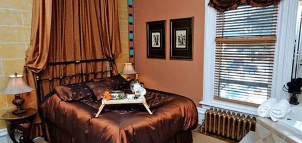AUBERGE MCGEE'S INN photo 2