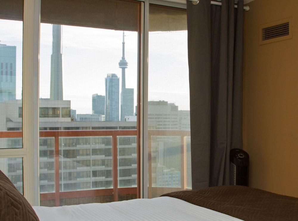 Canada Suites on Bay photo 2