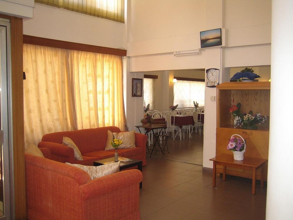 Onisillos Hotel photo 3