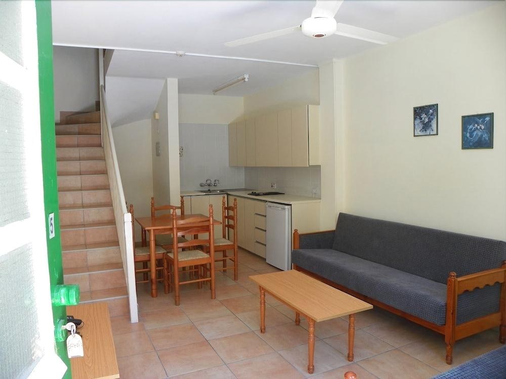 SEA 'N LAKE VIEW HOTEL APARTMENTS photo 4
