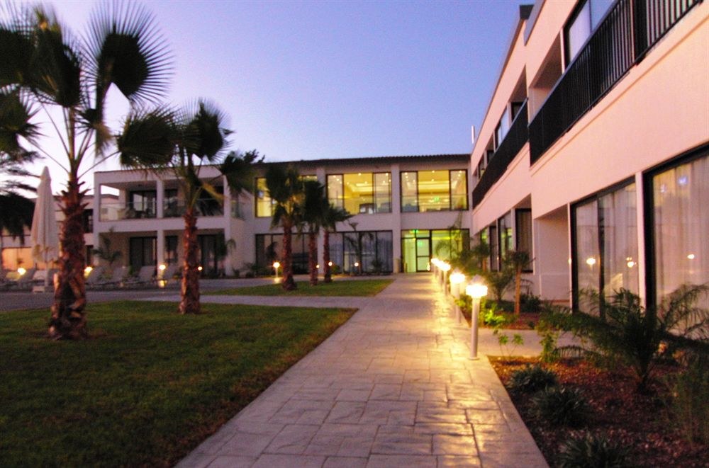 ROYAL BLUE HOTEL AND SPA photo 1