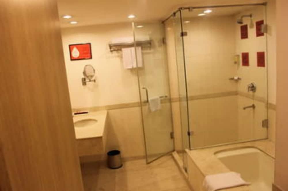 RED FOX HOTEL photo 2