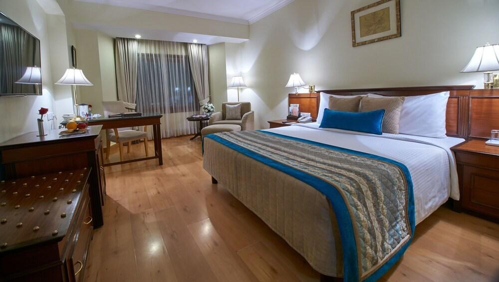 VASANT CONTINENTAL photo 2