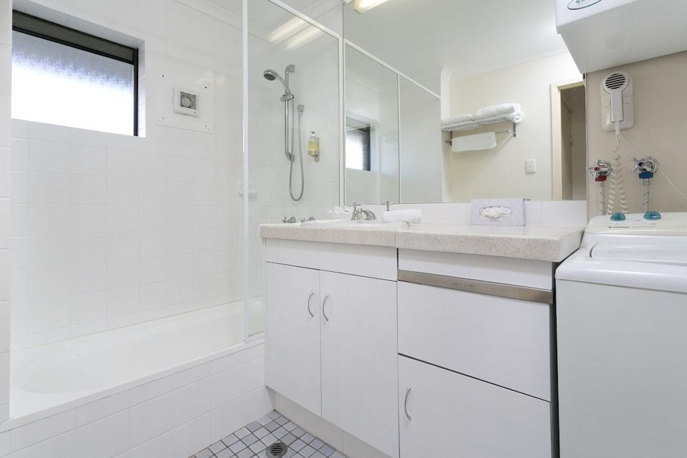 TOOWONG VILLAS photo 4
