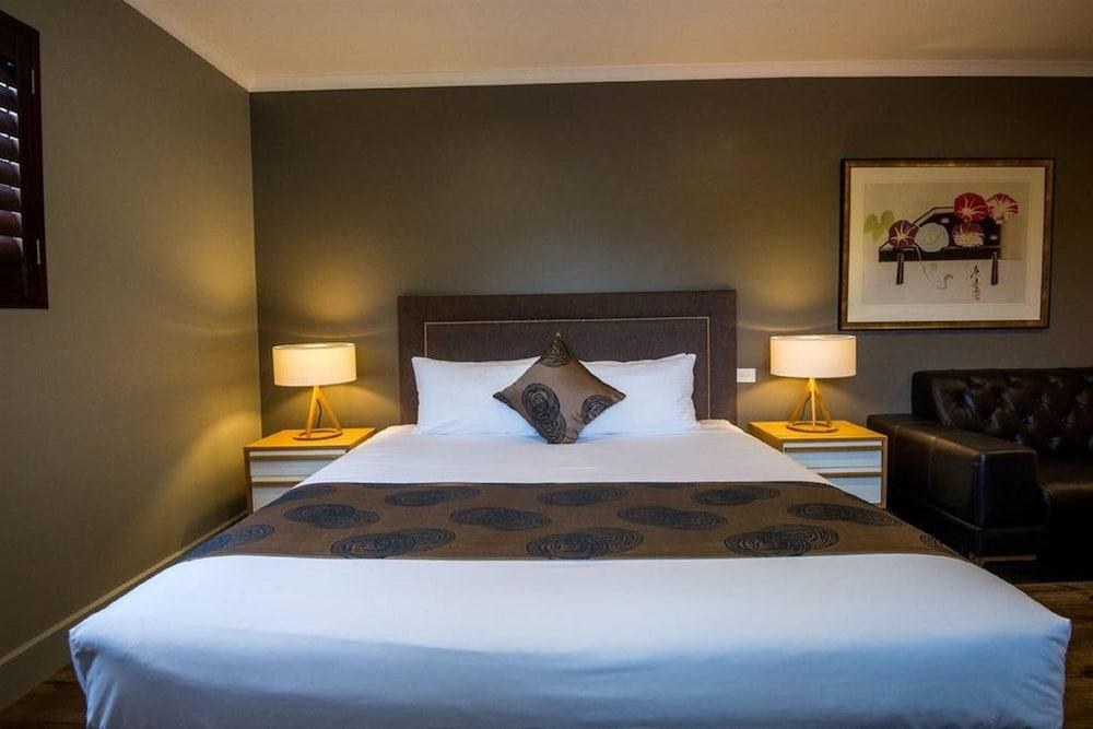 The Waverley International Hotel photo 2
