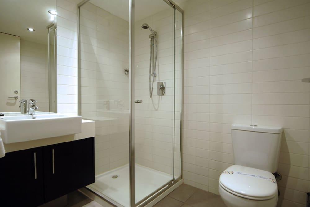 DOLPHIN APARTMENTS photo 2
