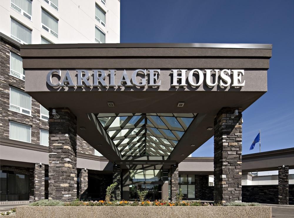CARRIAGE HOUSE INN photo 4