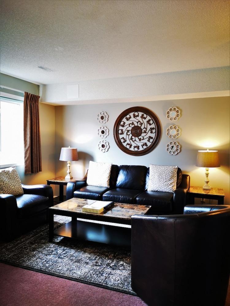 Canadian Rockies Chalets photo 4