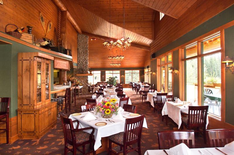 COAST PYRAMID LAKE RESORT