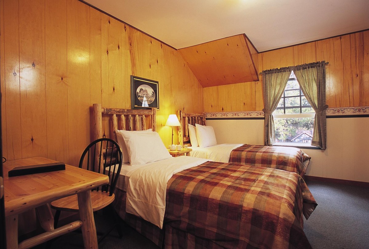 COAST PYRAMID LAKE RESORT photo 3