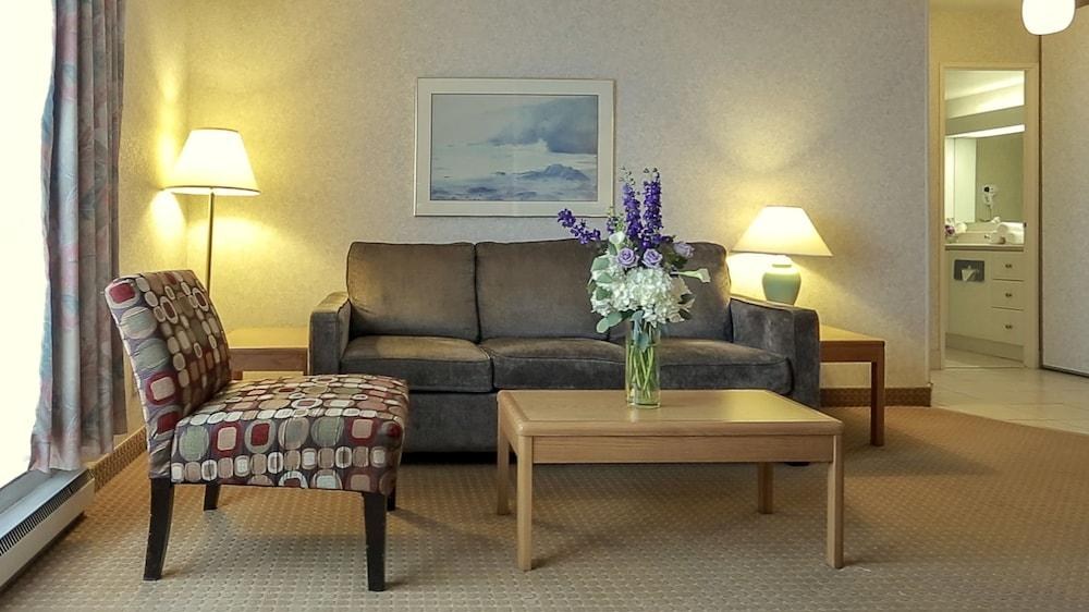 CARTIER PLACE SUITE HOTEL photo 2