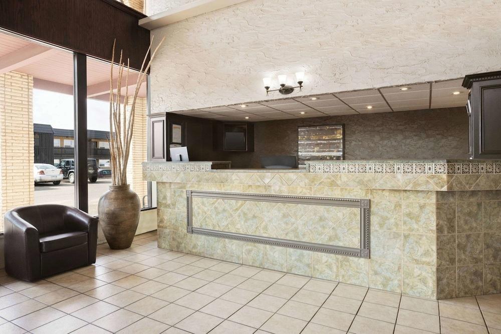 BAYMONT BY WYNDHAM MEDICINE HAT photo 4